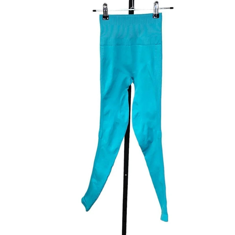 Lululemon Zone In Tights 28" Blue Size  0